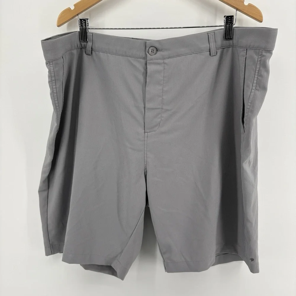 1764 Signature Reid Short Men's Size‎ 44 Grey Flat Front Chino Shorts